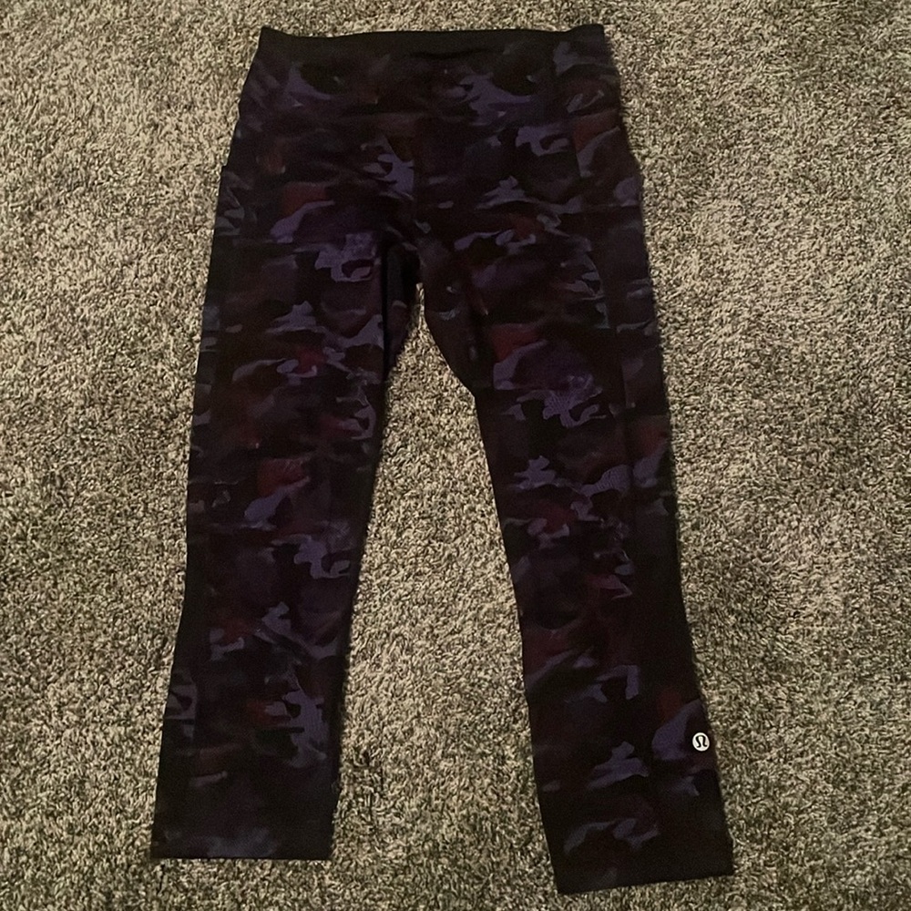 Lululemon cropped leggings